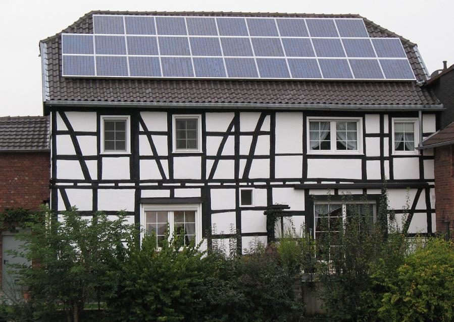 SOLAR GRID - CONNECTED SYSTEMS You can now have solar energy powering your school, hospitals, community buildings or business easily and economically
