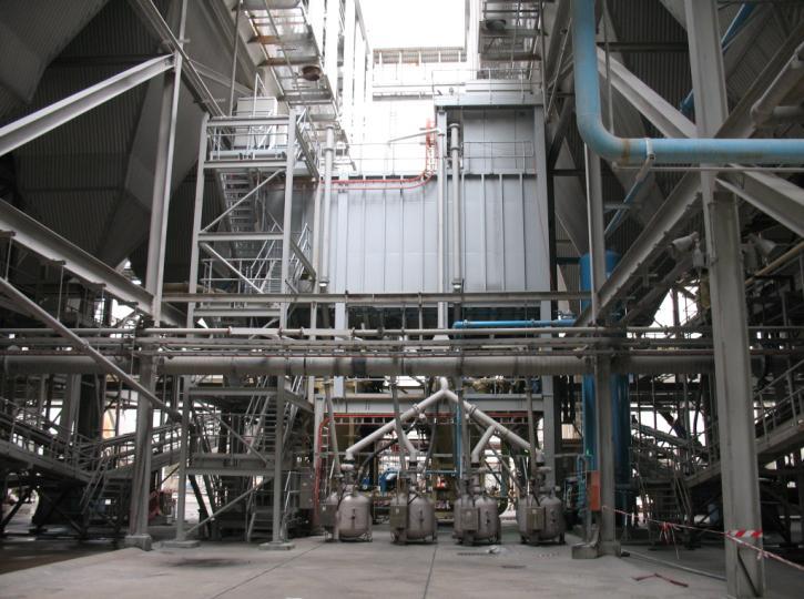 are emptied (pneumatically transferred) to a coarse fly ash silo. All coarse fly ash ends up in the main storage silos where it can be accessed for reuse or pumped to the CCP storage facility.
