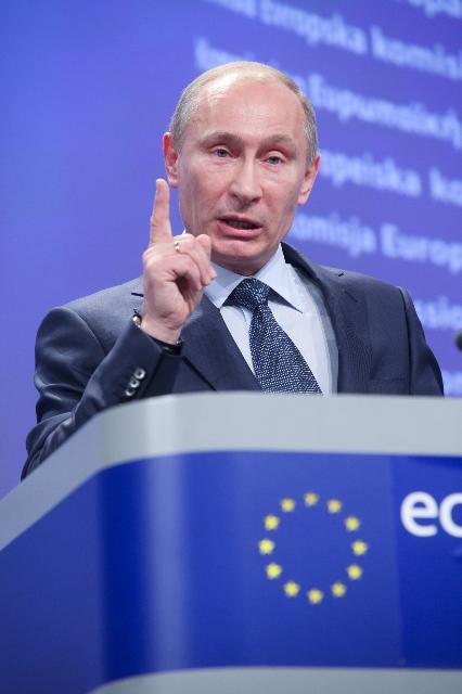 there will simply not be enough, V. Putin, 6-June-2014. (http://en.kremlin.ru/events/president/news/45869) German RWE and other EU firms didn t listen Mr. Putin. In the winter of 2014-2015, he ordered Gazprom to reduce daily gas exports through Ukraine and Nord Stream by 50%.