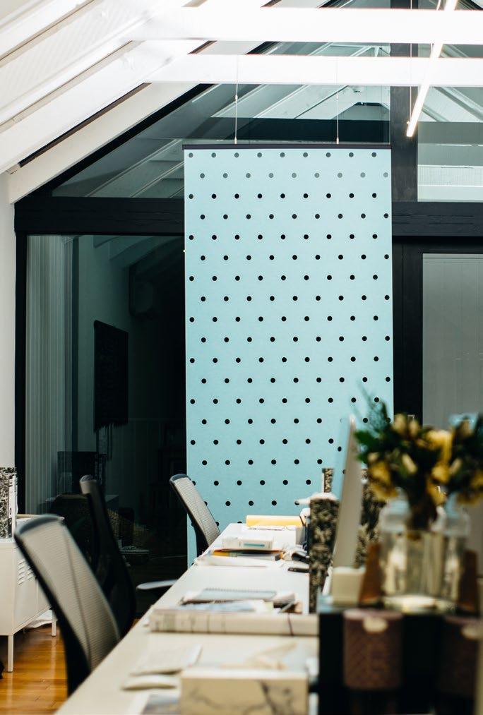 HANGING SCREENS Open plan environments never need to feel overwhelming as we bring you our most stylish and forward thinking solution to create privacy.