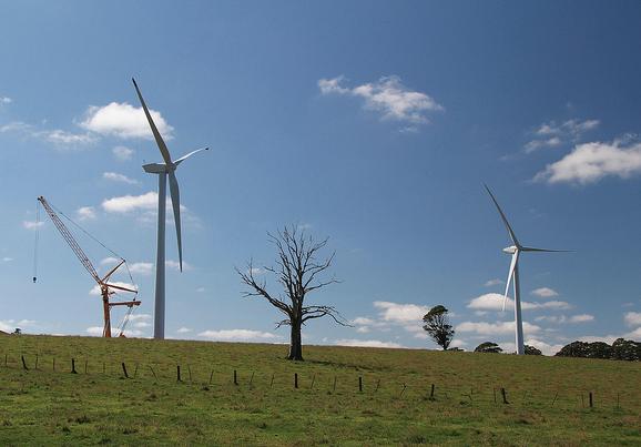 Hepburn Community Wind Farm near Daylesford, central Victoria Community projects were foundation in Denmark & Germany Hepburn is Australia s first mediumscale community RE project 2 turbines, 4.