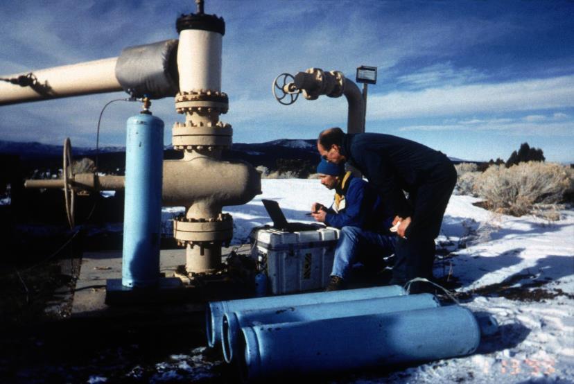 Source: NREL 10-5 Environmental Impact Water Geothermal plants use steam and need to recycle water to maintain the source, so monitoring of the quality of injected water and flow is important.