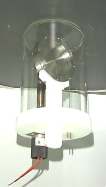 SINGLE SIDED KOH ETCH APPARATUS Dual 4 inch wafer holder with O ring seal to protect outer ½ edge of the wafer.