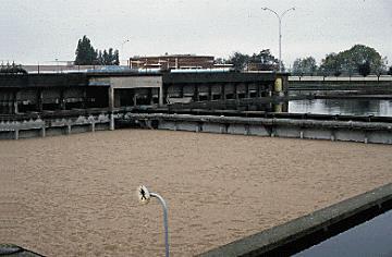 5 2- Rate of filtration = 3-5 m³/m²/day 3- Area of filtration = 1000-2000 m² 4- Thickness of sand