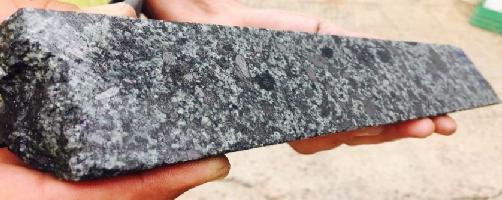 Esmeralda Graphite Project (Qld) 100% Spectacular9 high grade graphite intersections at the 100% owned Esmeralda Project WD001 95 m @ 6.