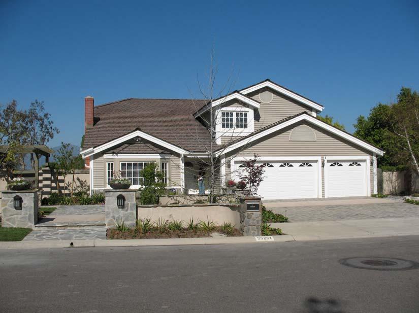 Garage Door: Color Main Body: Color Fascia: Color Trim: Color Front Door: Color Windows: Color PAINT SUBMITTAL EXAMPLE Provide a similar photograph of your home and list the