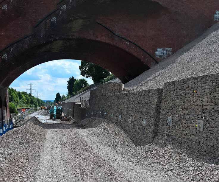 MJ Church, the civils contractor for Main Contractor Vinci Construction, contracted Phi Group to install a gabion retaining wall nearly 1,000m long and up to 5.0m high in places.