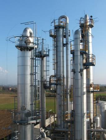 Rectification Complexes fractionation tower are an integral part of refineries.