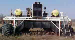 Windrow: Self Propelled Straddle Turner Pile dimensions limited by size of turner - Height: 2-3
