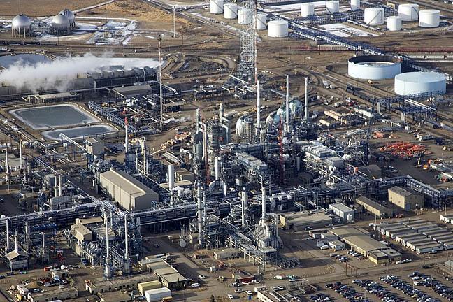 Edmonton Refinery Overview 8 140,000 bpd Crude Capacity Sour & Sweet Synthetic, Bitumen Primary Products Gasoline & Diesel