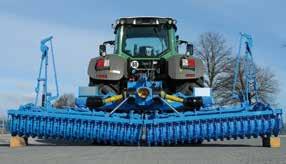 To achieve optimum adjustment to the soil surface, at working widths from 4 metres, folding Zirkon power harrows consist of two separate units.