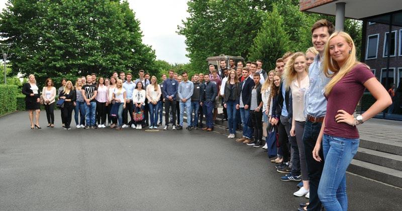 REMONDIS LATEST NEWS Investing in the future 611 YOUNG PEOPLE START AN APPRENTICESHIP AT REMONDIS, RHENUS AND SARIA, A TOTAL OF ALMOST 2,000 APPRENTICES The new apprentices are looking forward to