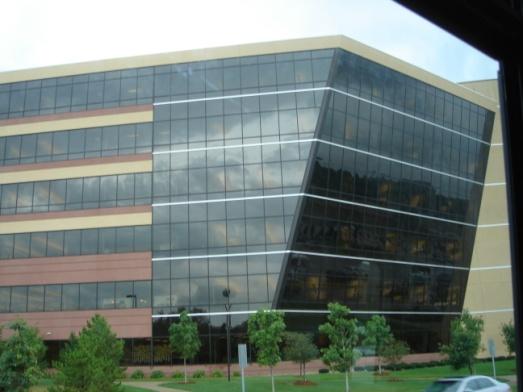 Executive Summary: The Best Buy Corporate Building D is a 6 story building with a total area of 304,610 square feet.