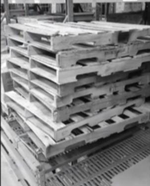 These pallets weigh anywhere from 40 to 80 pounds, are awkward to handle, contain slivers, nails, dirt, dust and residues. Today s distribution centers are faced with the challenge to lower costs.