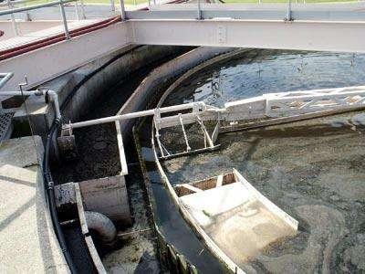 2 nd : Primary Treatment The wastewater then flows to settling tanks where the bacteria settle out.