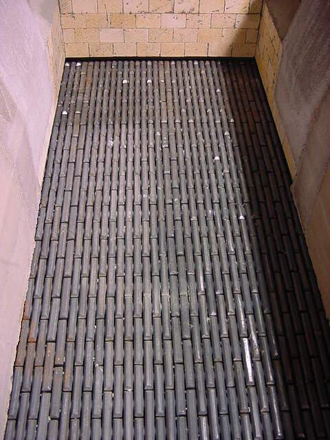 CHAIN GRATE DESIGN FEATURES ADVANTAGES The system provides a large grate area to assure a complete