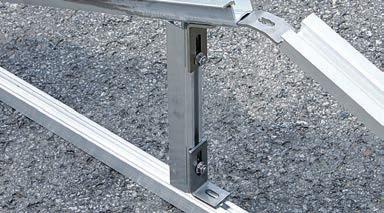 For a 20 installation, the support is mounted, as needed, with the UP-L support profile, the TRI-STAND 90