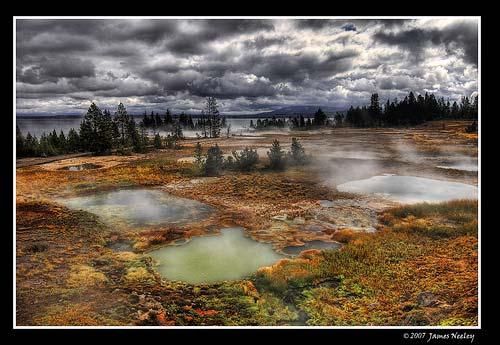 Taq Thermus aquaticus : Great Fountain in the West Thumb Geyser Basin (photos at Flickr, Russ Finley, James