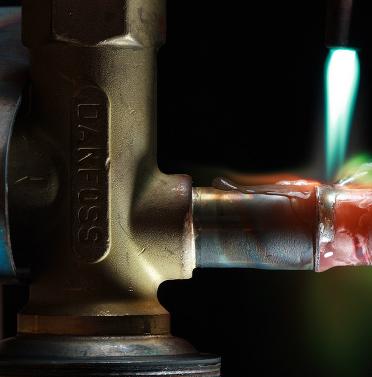 Copper to Steel Joining Copper to steel brazing can be a difficult process if the wrong materials are used. For this joint a strong flux is required, as often overheating of the steel occurs.