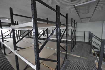 Multi-tier shelving for maximum storage space If you have a building with sufficient height, the Longspan shelving can be configured into a multi-tier installation, drastically increasing the