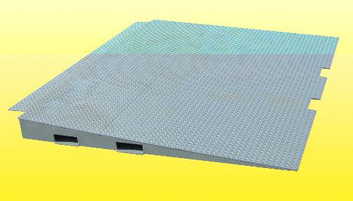 Robust welded steel construction. The base has a 100mm high surround with stockcrate mesh flooring.