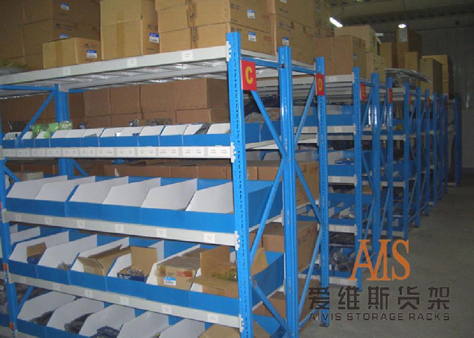 2. Longspan racking system - Medium duty D rack Load capacity 600kg/layer.