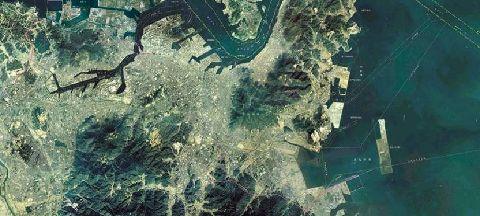 Kitakyushu 500km Population: 1 million Area: 488 km 2