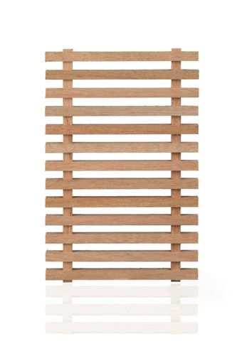 The precious wood grid insert is made of solid wood. All the wood used in our products originates from sustainably managed forests. Other types of wood are available upon request.