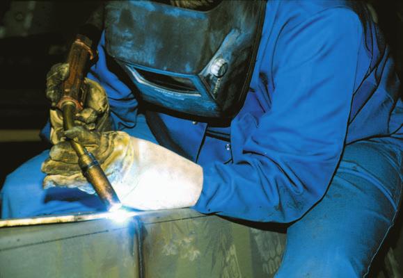 Weld preparation, thermal cutting Weld preparation can take the form by machining or thermal cutting.