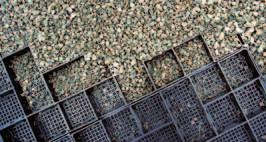 High resistance to movement or breakage from vehicle POROUS PAVEMENT POROUS PAVEMENT GEOBLOCK/GEOBLOCK 2 TURF