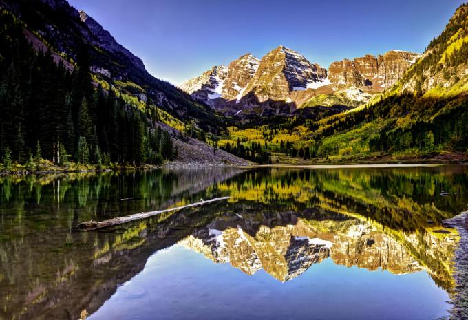 Economic situation is like mirror image problem - more complex than expected 10 Maroon Bells near Aspen, Colorado