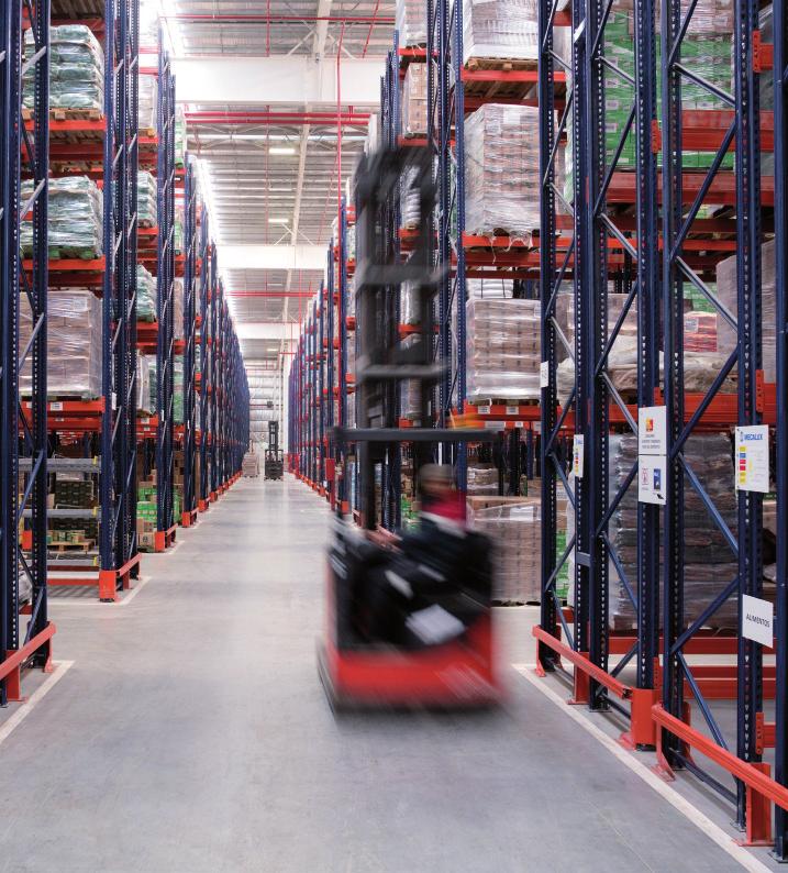 Case study: Unilever Unilever opens a warehouse in Uruguay that stores more than 15,000 pallets Location: Uruguay Mecalux has equipped the new Unilever distribution centre in Montevideo (Uruguay)