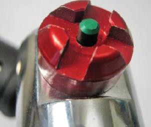 Ensure the valve ratchet knob is turned fully anti-clockwise to turn on 3.