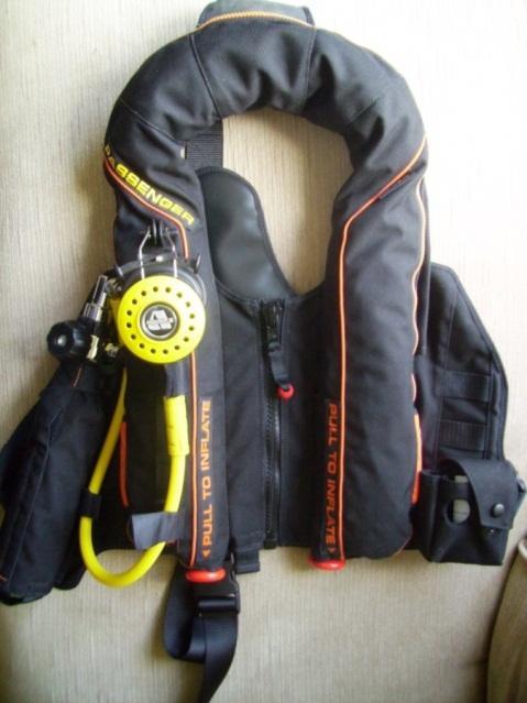 Form No: QF 27 Date: 11 Sept 2014 Rev: 03 OFFSHORE HANDLING OF THE MK50 LIFEJACKET & PSTASS (EBS) Each Mk50 lifejacket with PSTASS (EBS) cylinder & PLB weighs approx.