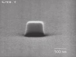 e-beam exposure 50 nm L&S, 100 nm thickness, e-beam Expose Develop 50 nm dots, 100 nm thickness, e-beam 800 nm dots, 750