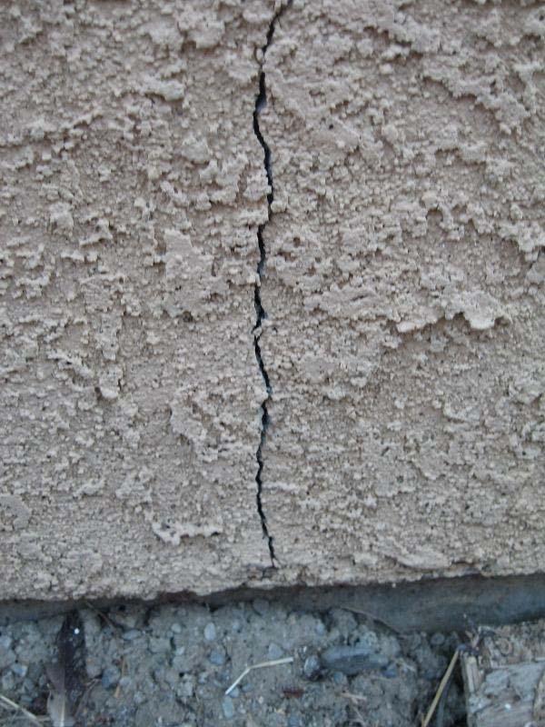 10 Potential Stucco Issues Plastic shrinkage, cracks, crazing, dime standard.