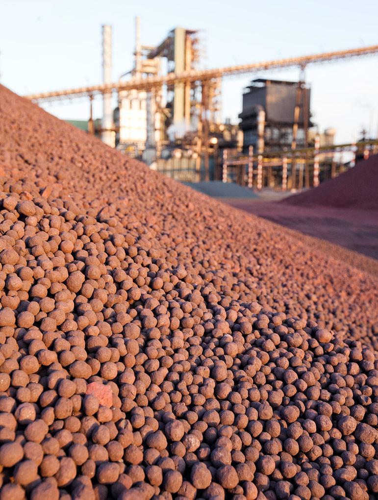 Iron ore flexibility no practical limitations regarding the chemical composition of the iron ores; No concerns about having high sulphur iron ores for which case, the sulphur is eliminated along with