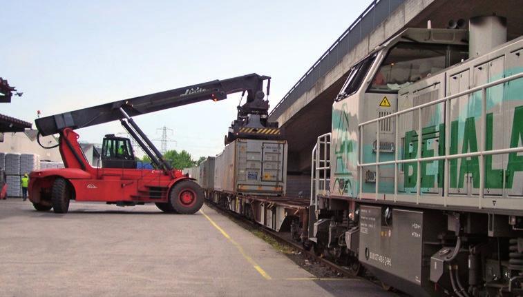 250 m from the Deutsche Bahn main line: Transhipment and shunting services Handling of whole trains,