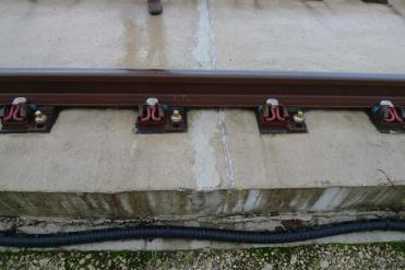 Maintenance Usual track maintenance Cracks and joints repairs are possible without impact on