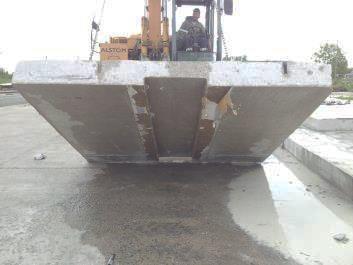 maintenance In case of heavy structural damages, slab replacement is possible: Easy removal of