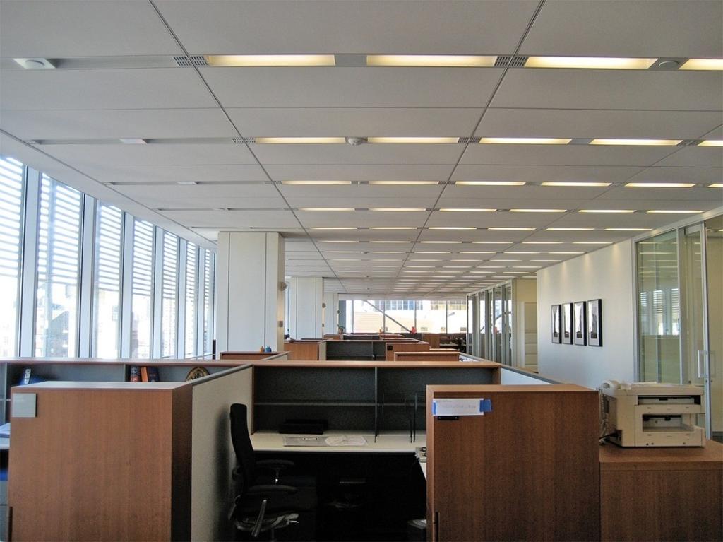Case Study The NYT Building Light control solutions Total light management system Digital dimming ballasts