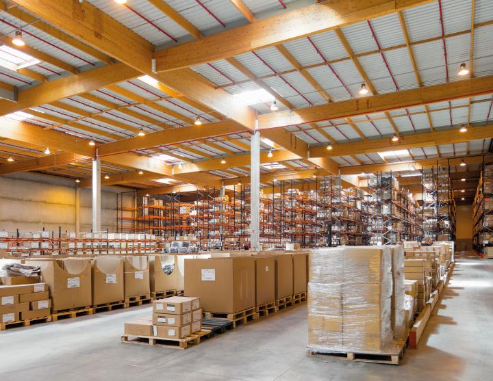 Advantages for Gémo - High storage capacity: the Gémo warehouse has a total storage capacity of 19,808 pallets.