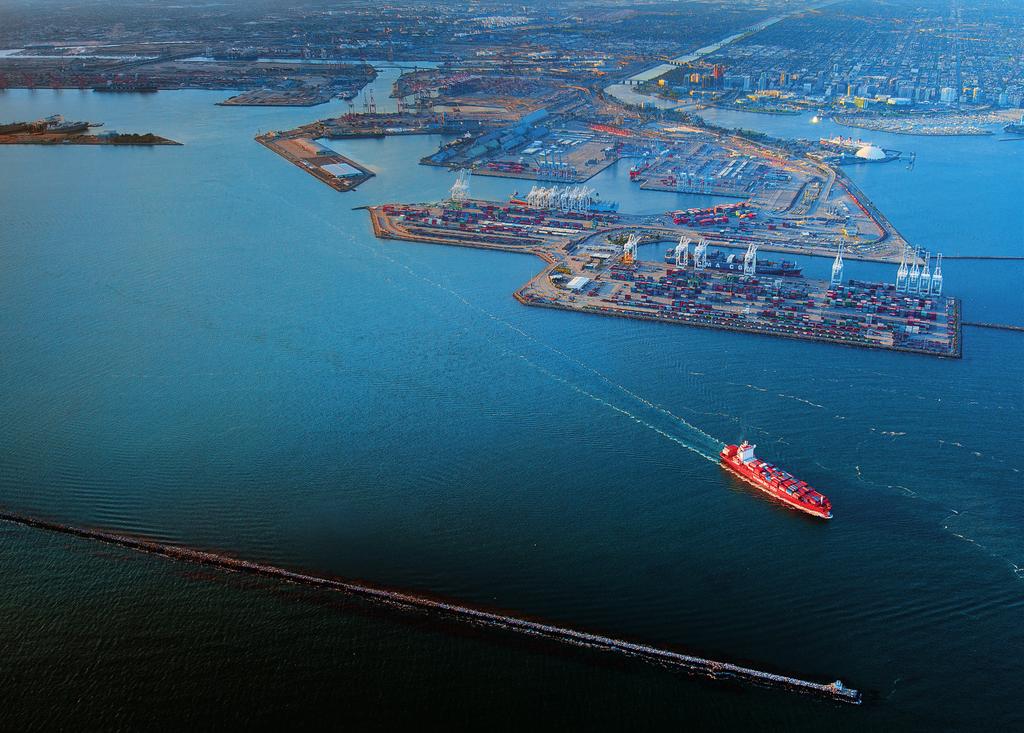 1 Communication Challenges and Opportunities The Port of Long Beach is the premier U.S.