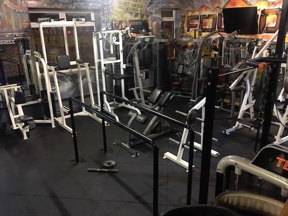 THE PACKAGE The Costs The Foundry Gym franchise is just 5,000 Plus set-up costs of 80,000 + depending on the size and location Ongoing Fees: 100 per week plus 5% of turnover The package includes: