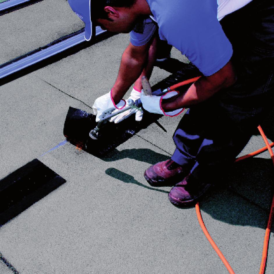 GENERAL FIX Fast installation GENERAL FIX is anchored to the roof without penetration;