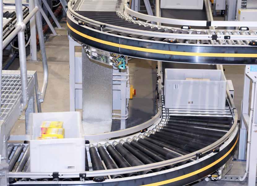 Motorised roller conveyor accommodates plastic totes Motorised Roller Conveyors Motorised roller conveyor is designed to transport and accumulate cartons and totes over a wide variety of applications