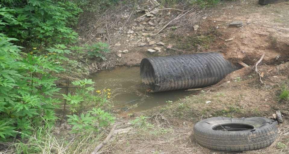 COMMON DEFICIENCIES CULVERTS / DISCHARGE PIPES: No scour protection