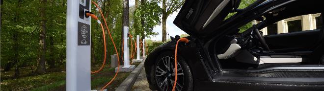 life for citizens ENGIE installs 4,000 charging points for electric cars in Rotterdam and The Hague (NL) ENGIE and Powerdale selected to