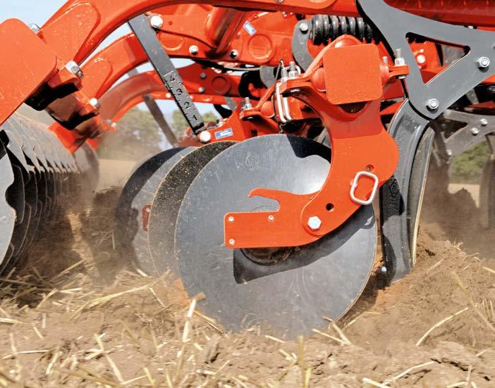 CULTIMER M 100, L 100, L 100R and L 1000 series WELL LEVELLED SOIL FOR QUALITY STUBBLE CULTIVATION To achieve quality work, it is necessary to have well levelled soil and a good straw spread.