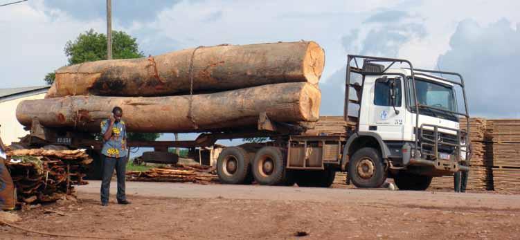 Transportation of logs to the local industry, Côte d Ivoire. Photo: R. Carrillo/ITTO Hardwood veneer production increased from 1.8 million m 3 in 24 to 3.
